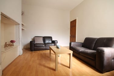 2 bed flat, Meldon Terrace, Heaton, Newcastle, NE65XP - Image 2